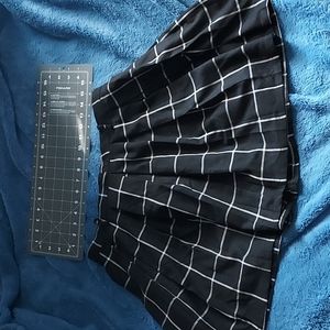 Black and White plaid skirt